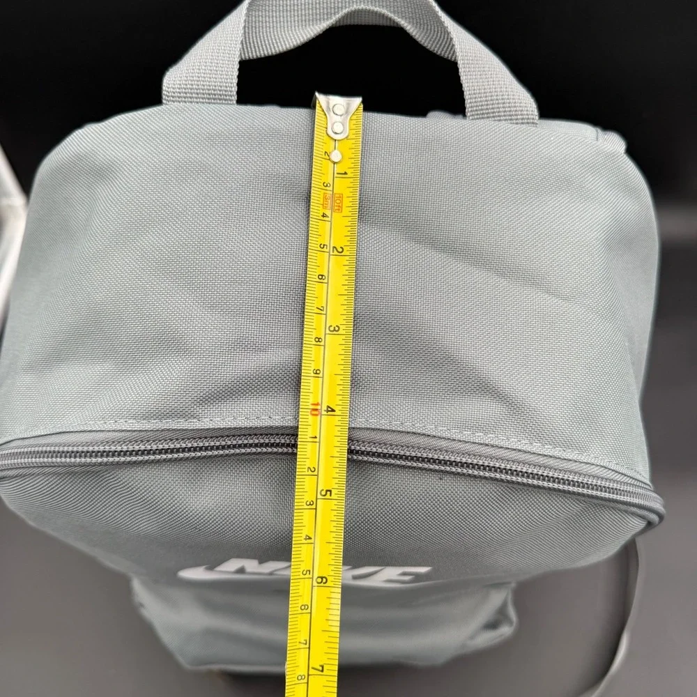 Nike Heritage‎ Backpack Grey DC4244-063 School Gym Bag 25L New with Tags